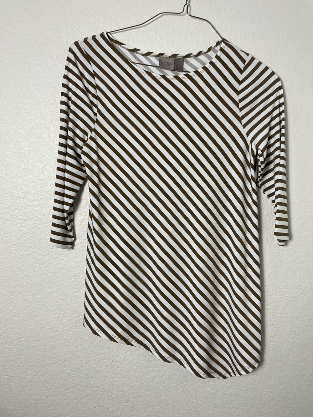 Chico’s Easywear Brown White Striped Asymmetrical Tunic Top Size 1 (Medium)